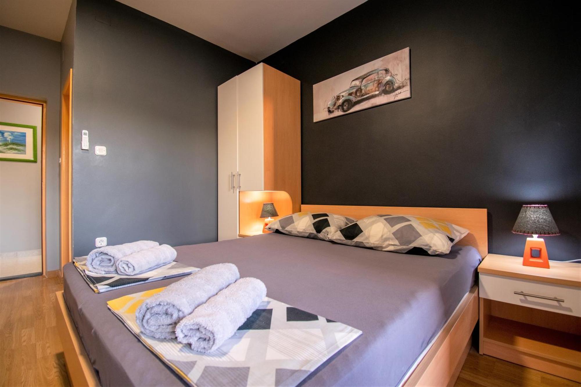 Apartments Hudovernik 巴什卡沃达 外观 照片