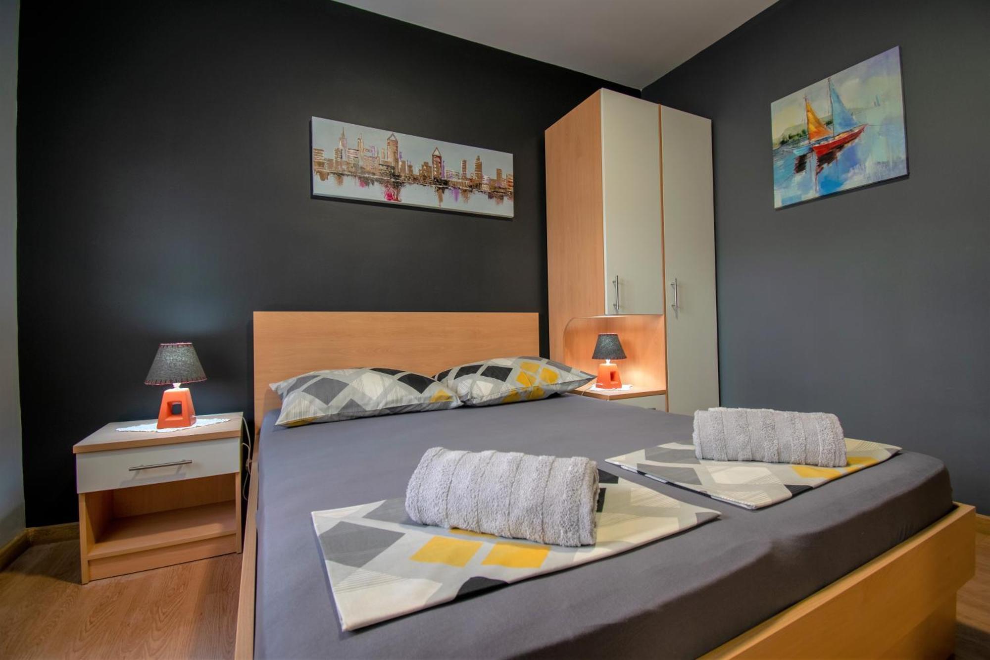 Apartments Hudovernik 巴什卡沃达 外观 照片