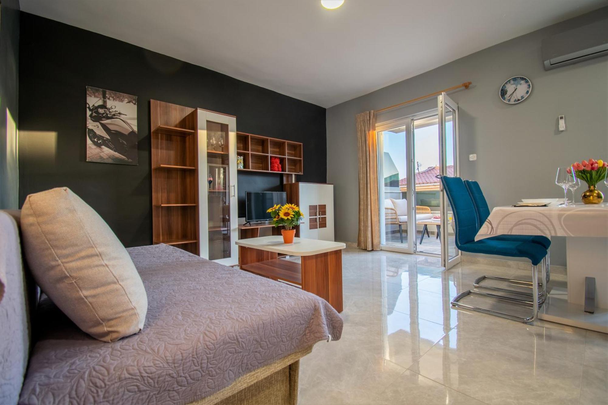 Apartments Hudovernik 巴什卡沃达 外观 照片